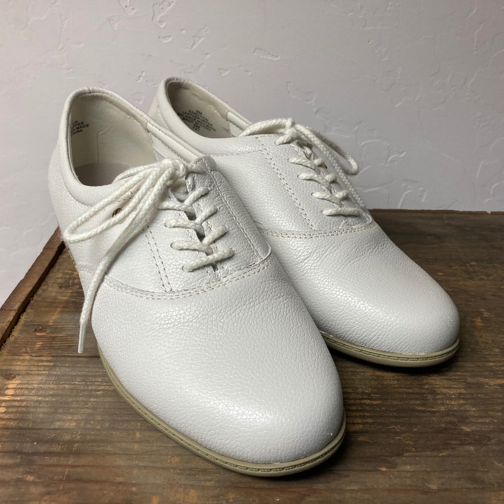 Easy Spirit Shoes Womens 8 M Motion Sneakers Oxford Leather Low Top Lace Up